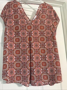 DR2 Orange Rust Medallion V-Neck Cap Sleeve Blouse